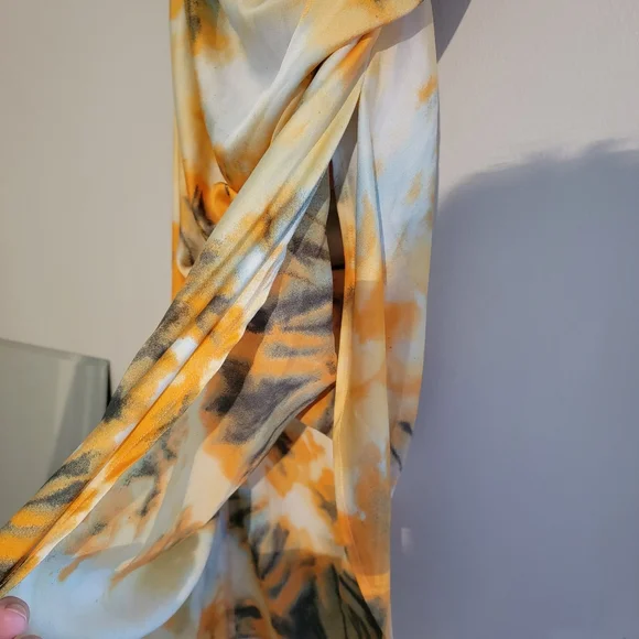 PrettyLittleThing Orange Tye Dye Ruched Midi Skirt - Picture 10 of 12